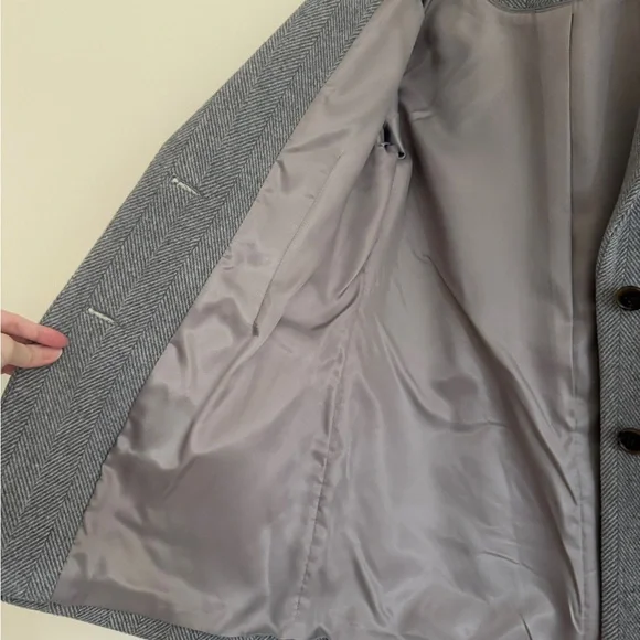 Abercrombie & Fitch Gray Herringbone Blazer Size Small - Picture 6 of 7